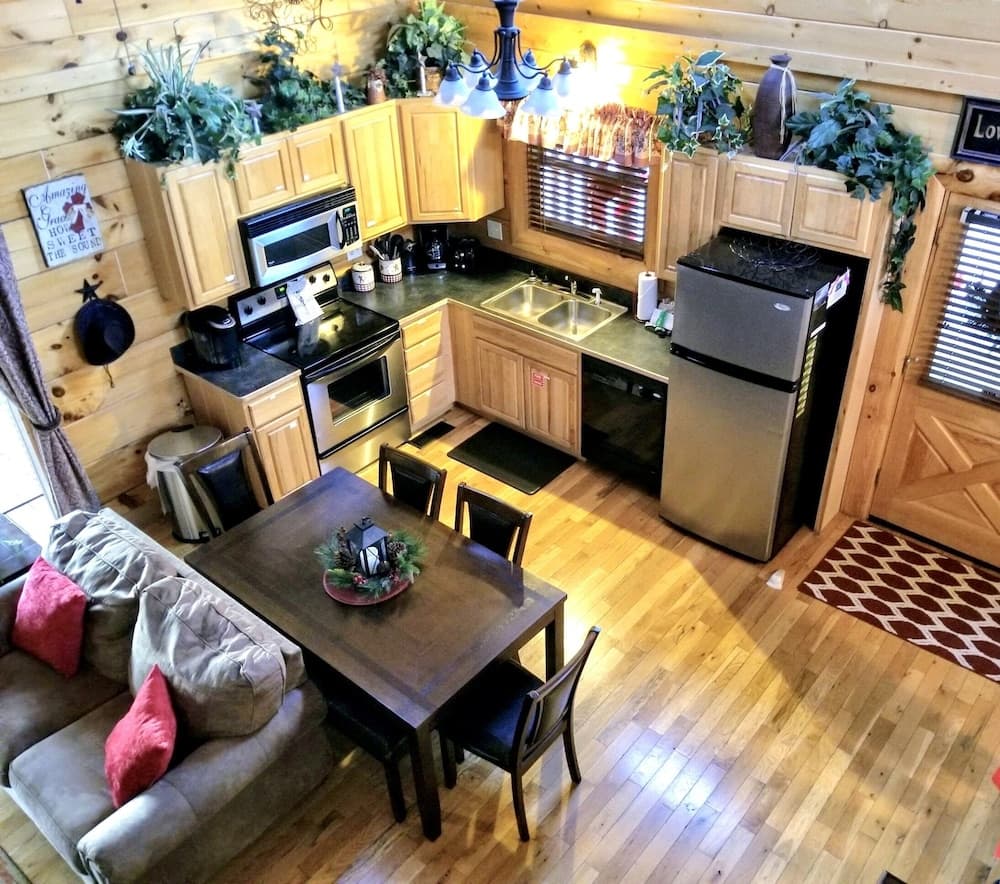 Amazing Grace - Two Bedroom Cabin