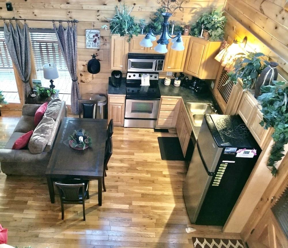 Amazing Grace - Two Bedroom Cabin