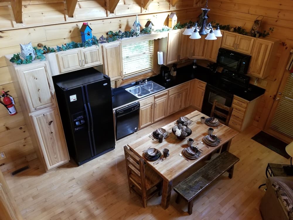 Mountain Fun - One Bedroom Cabin