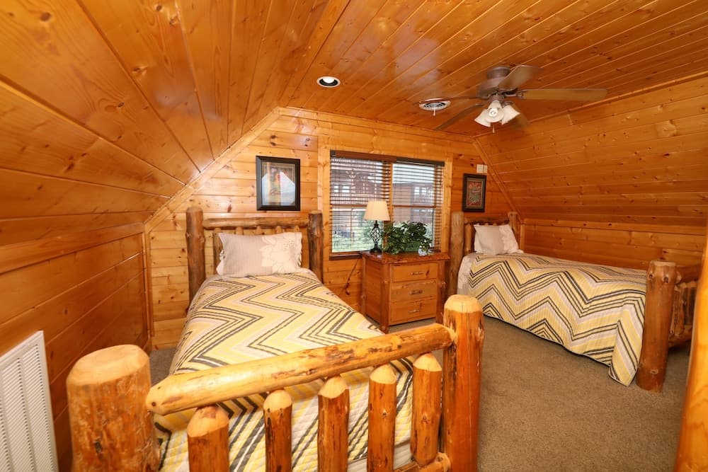 Up Up  Away - Two Bedroom Cabin