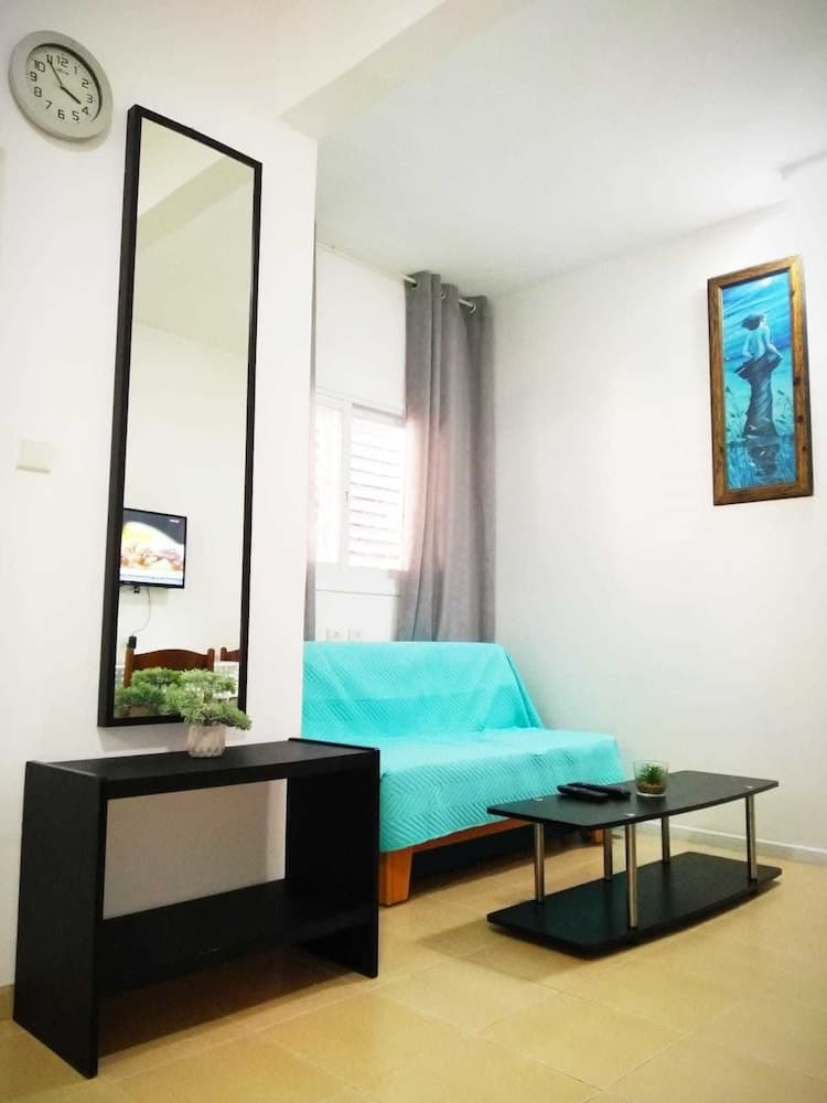 Luxury Apartment near the Rambam