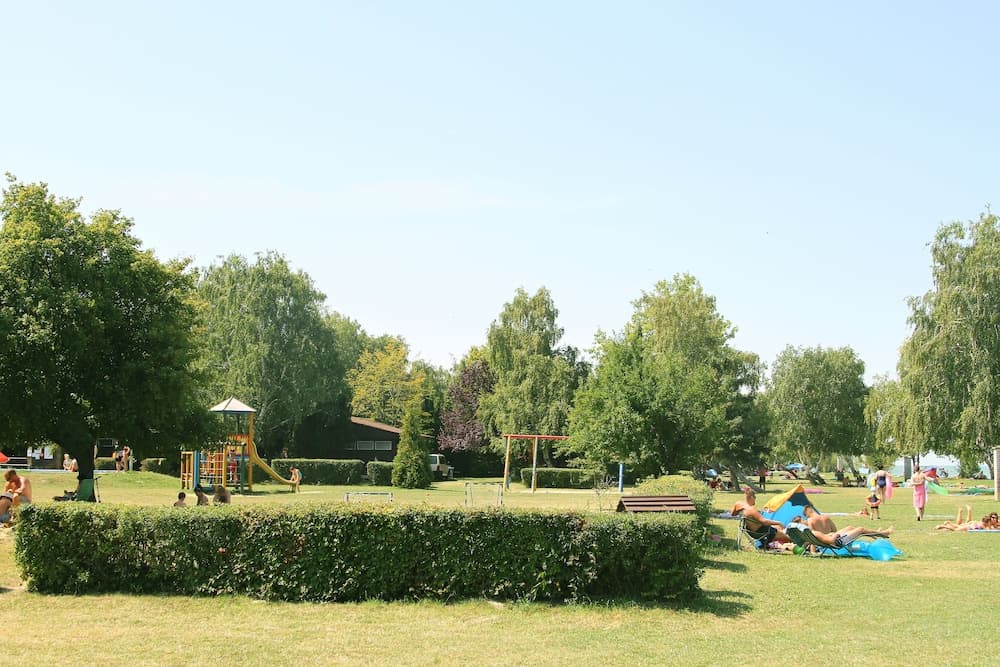 Balatontourist Vadvirág Kemping