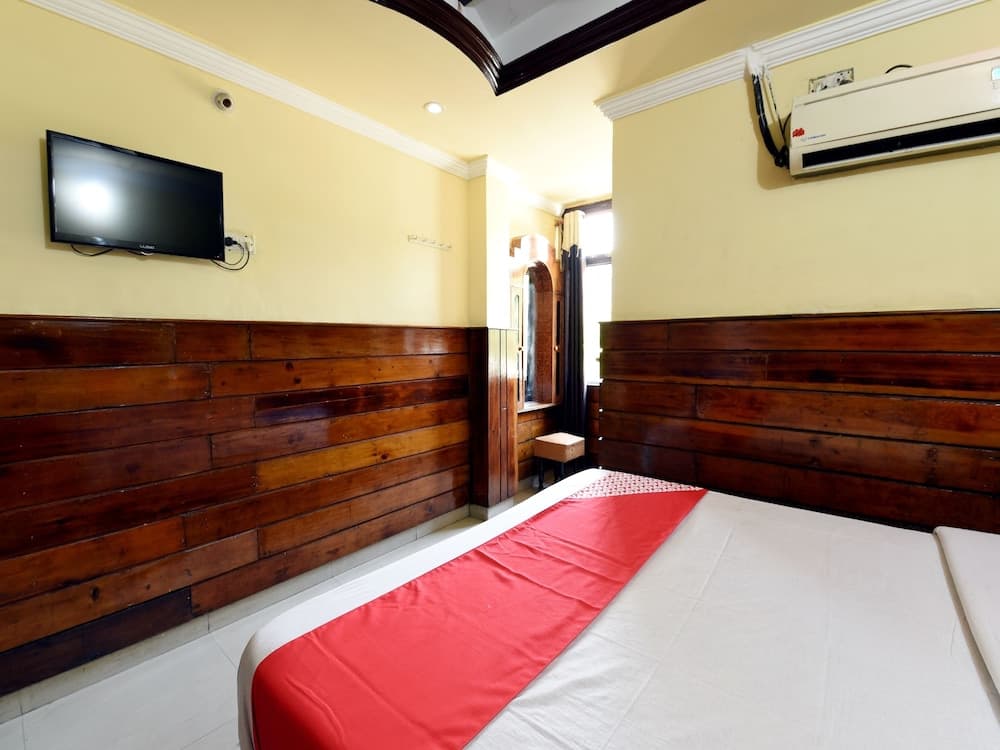 OYO 19541 Hotel Jammu Palace