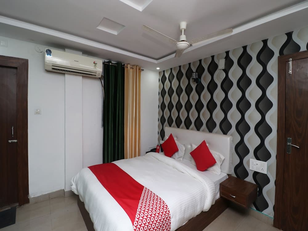 OYO 28767 Landmark 3