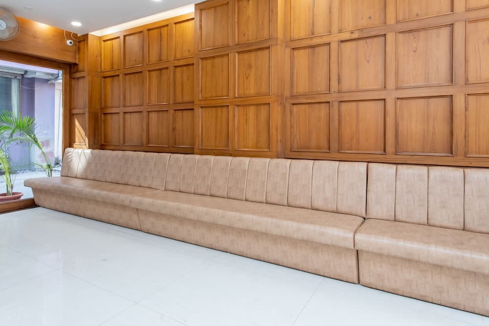 Capital O 27658 Hotel New Mohit Regency