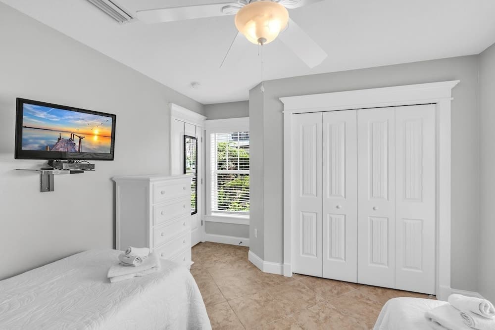 Sapphire Beach House 3 Bedroom Villa by RedAwning