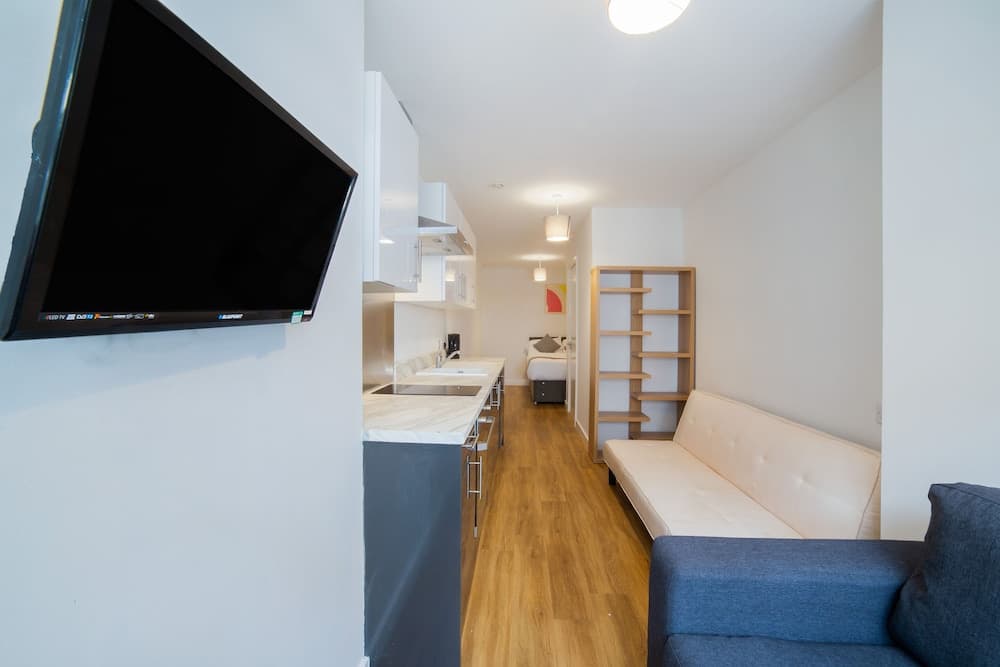 OYO Vincent Apartments