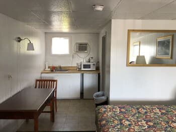 Island View Motel