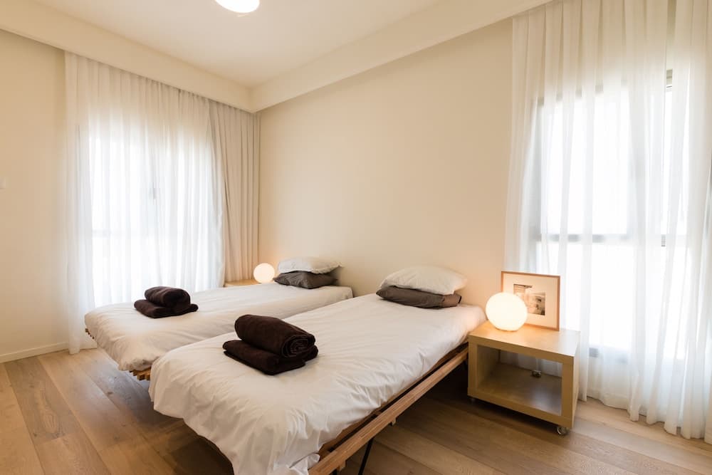 Live like Royalty in TLV DLX 2 Floor Apt