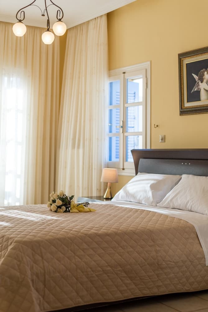 Casa di Elena Venetian Old Town Home