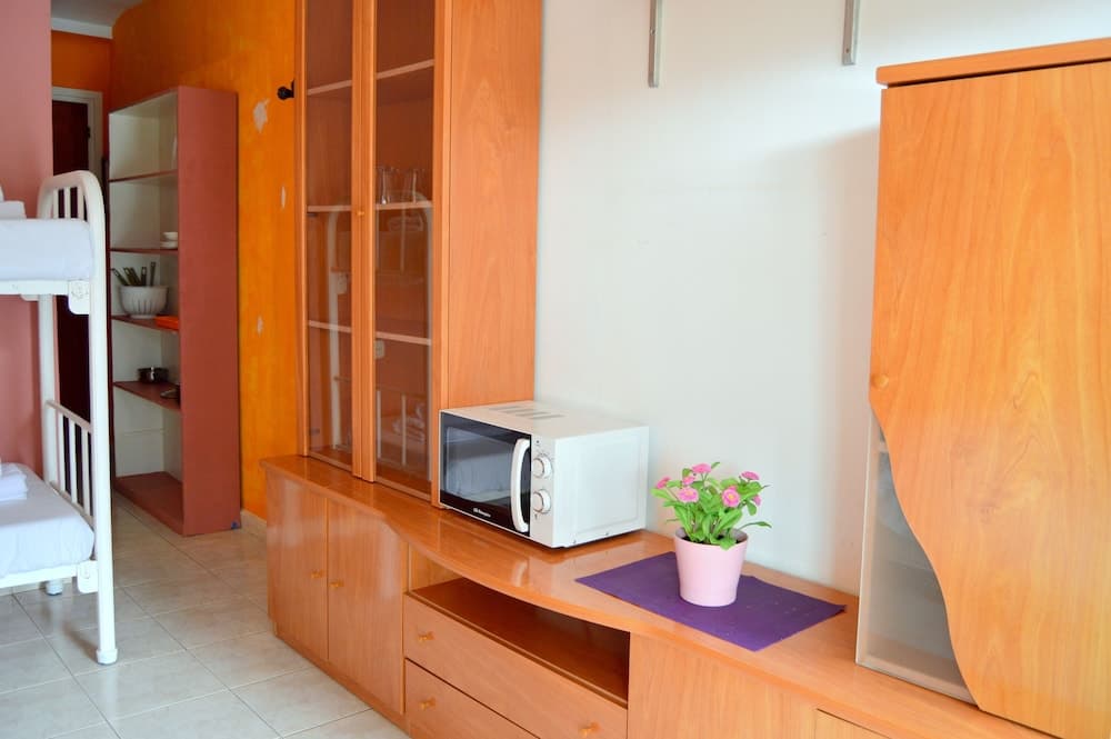 Studios Face À La Mer Cala Llevado 03