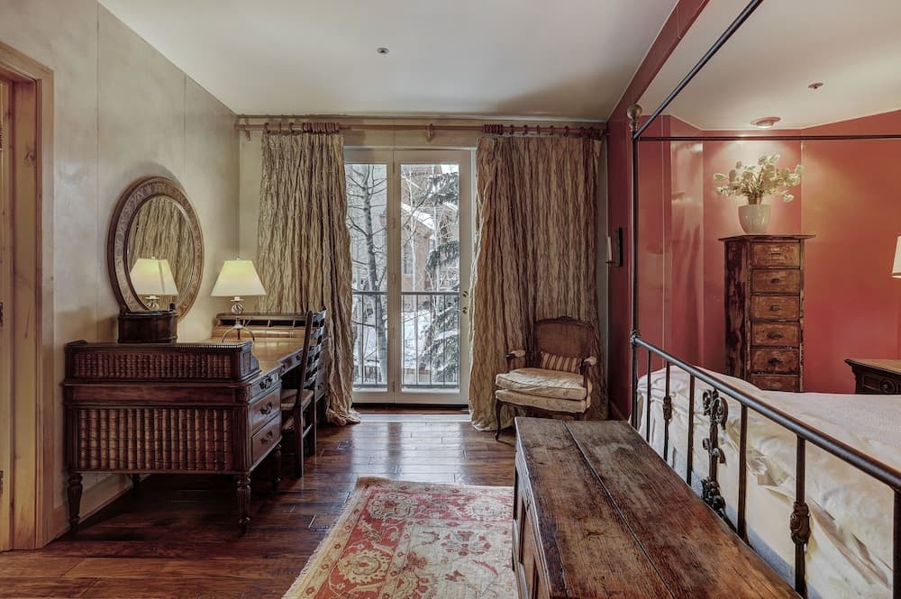 Arrowhead Village BP12 - 3 Br Condo