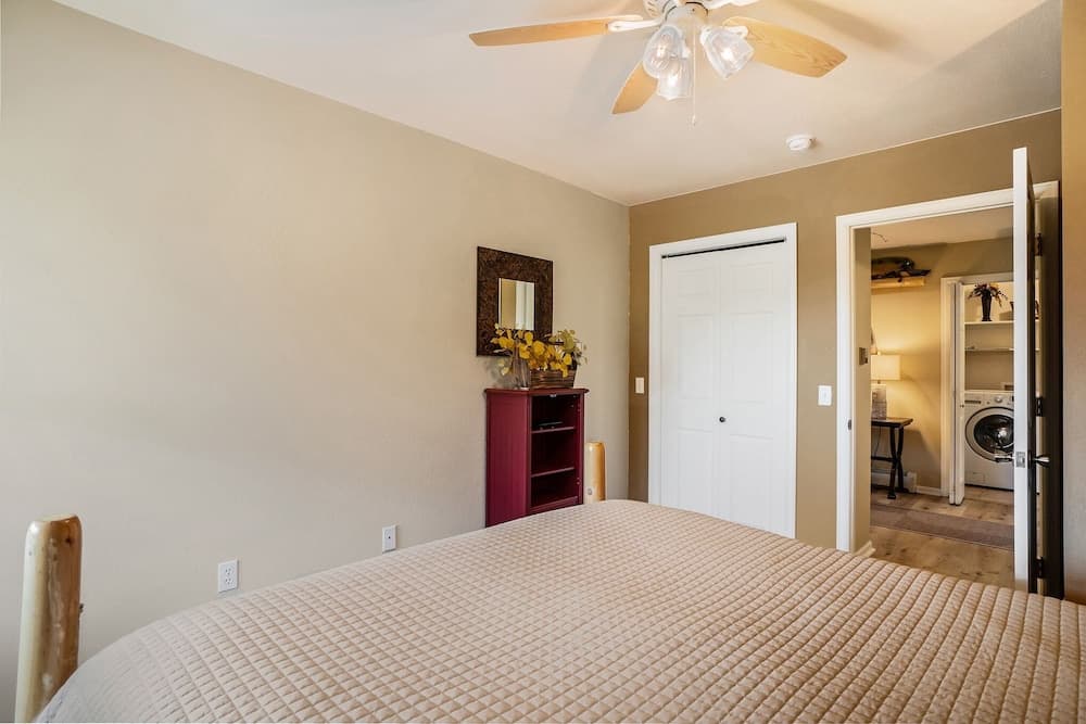 Aspen Grove Getaway Ev#3196 2 Bedroom Condo by RedAwning