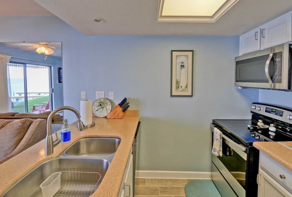 116 Las Brisas Bayfront Condos 1 Bedroom Condo by RedAwning