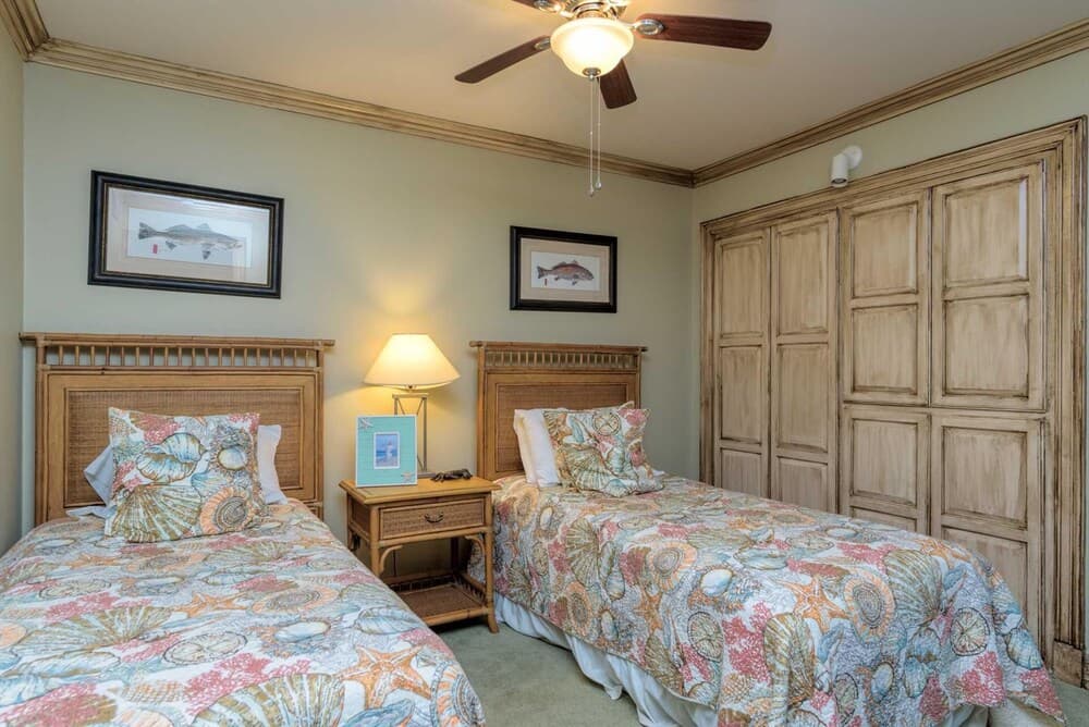 103 Las Brisas Poolside Condo 3 Bedroom Condo by RedAwning