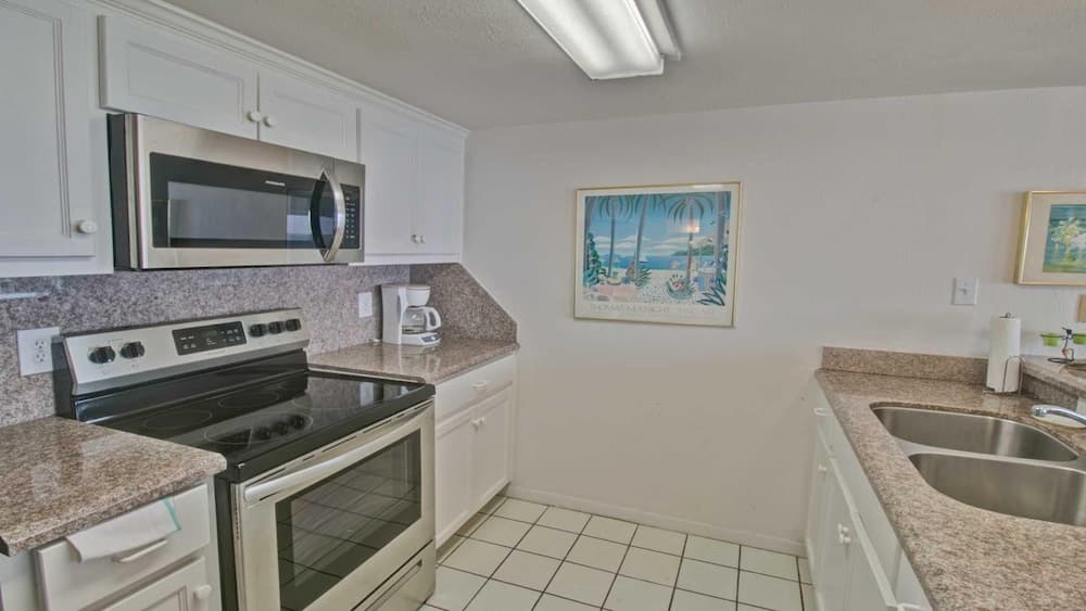 218 Las Brisas Bayfront Condos 3 Bedroom Condo by RedAwning