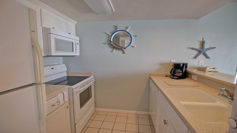 122 Las Brisas Bayfront Condos 1 Bedroom Condo by RedAwning