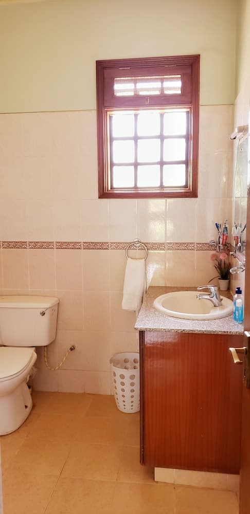 Family Nest Guest House