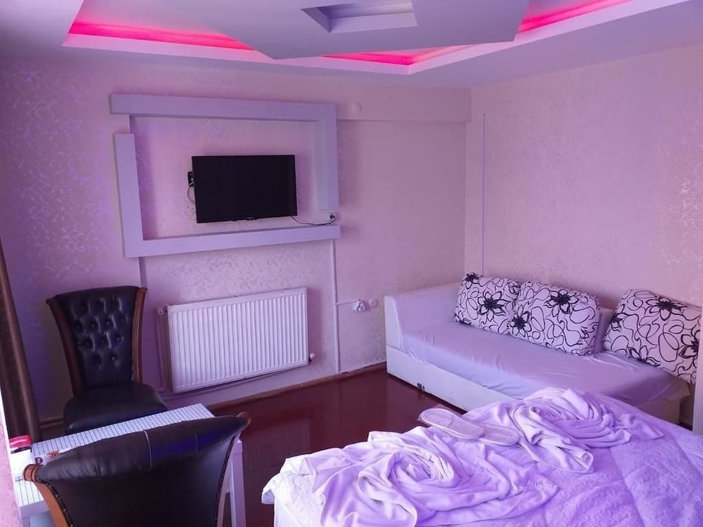 Blue Tower Suit Hotel