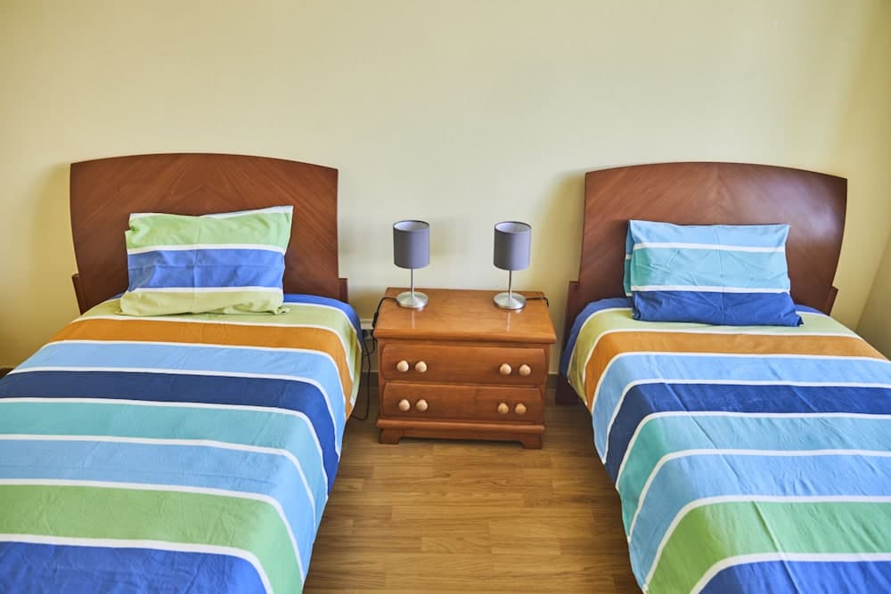 2 Bedroom Apartment Sol de Linda-a-Velha