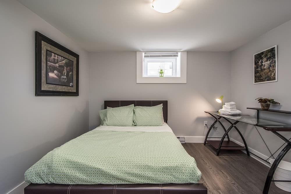 Spacious DAL & Downtown Apartments