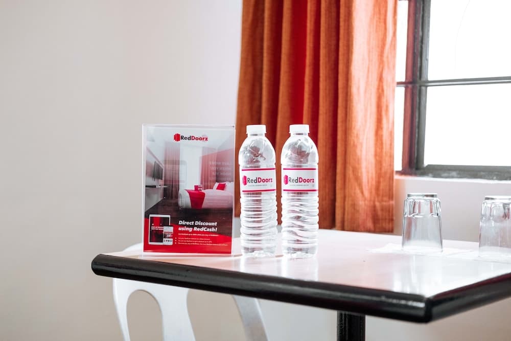 RedDoorz @ Vito Cruz Extension