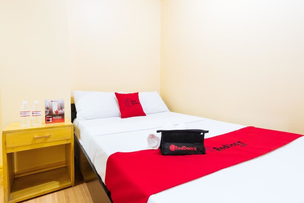 RedDoorz Plus near Strawberry Farm Baguio