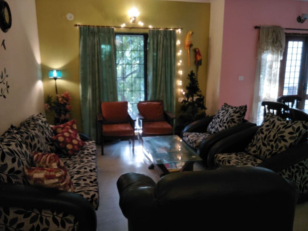 Happy Stay Service Apartments