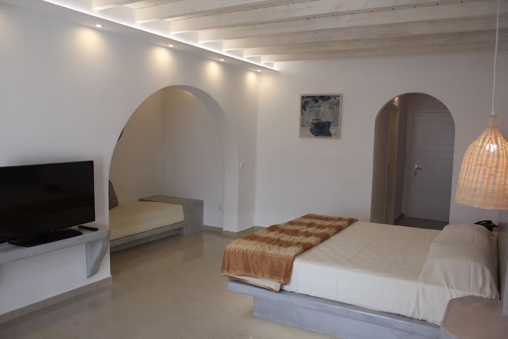 Nicolaus Club Prime Naxian