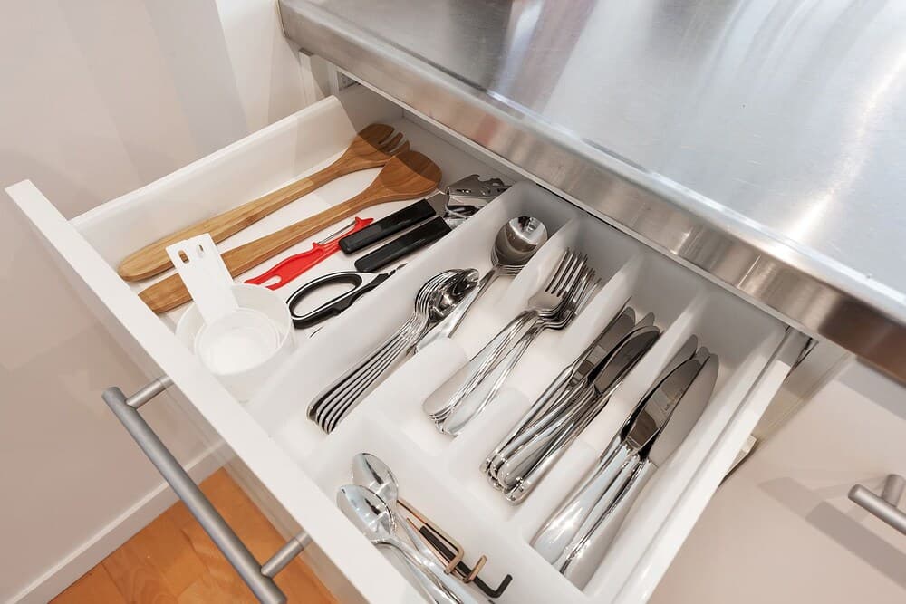 Charming 1 bdrm in Prime Viaduct Location - by Urban Butler