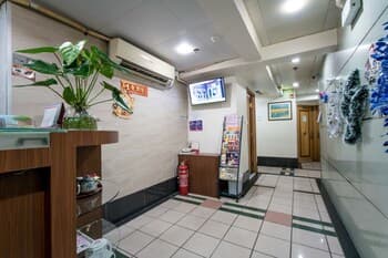 Grandeur Holiday Hotel