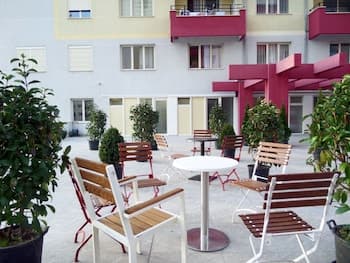 Garden City Albania - Hostel