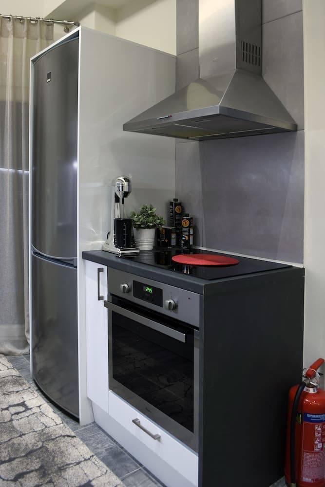 Lotus Deluxe Apt Must