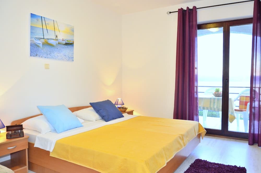 Apartments Lounger Frkovic