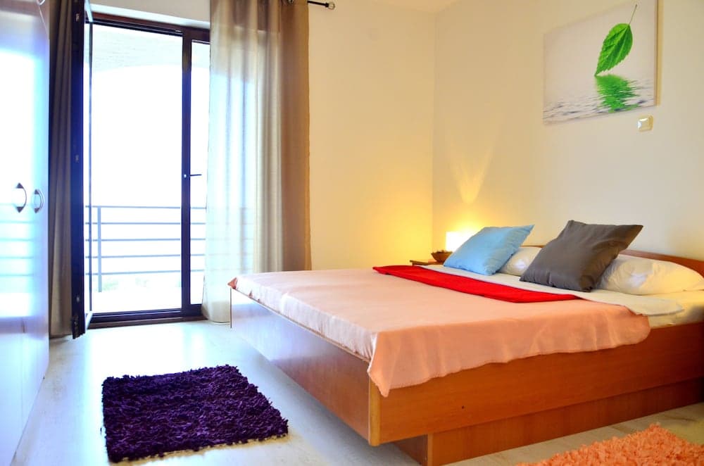 Apartments Lounger Frkovic