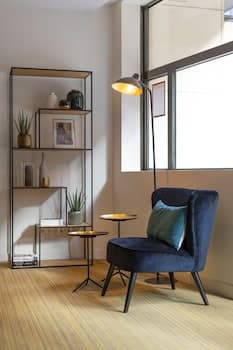 37 Lodge La Défense Courbevoie