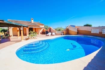 Pineda - modern, well-equipped villa with private pool in Costa Blanca