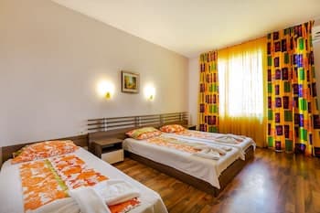 Family Triple Room in Dafinka Guest House