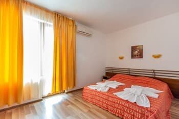 Classic Double Room in Dafinka Guest House