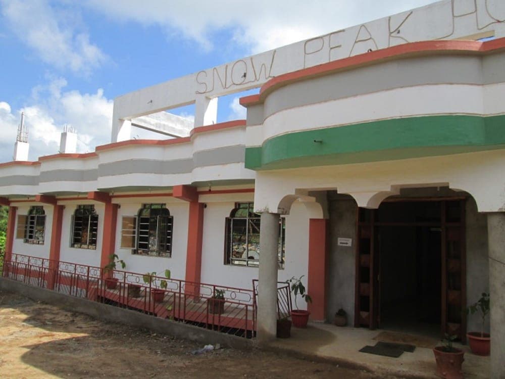 Snow Peak Hotel