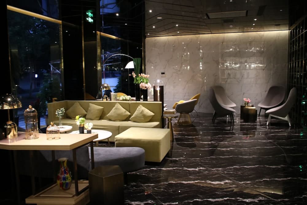 R-Kiss Boutique Hotel