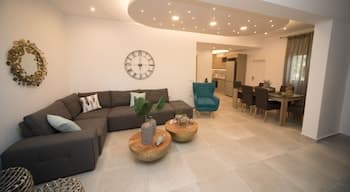 Villa Kamara Santorini