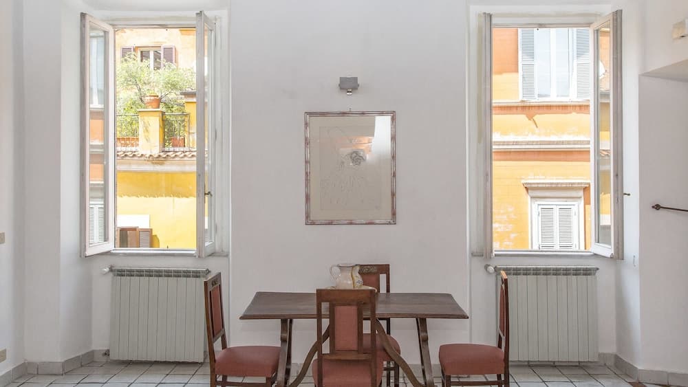 Rental In Rome Monti Apartment