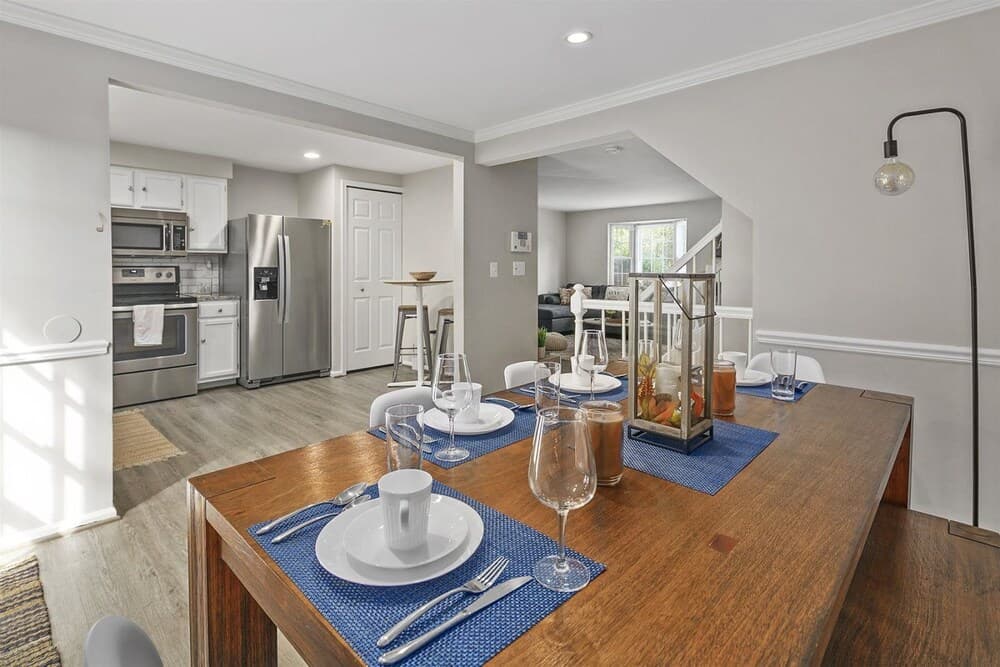 Top Rated Townhome - Largest Corner Unit With Patio, Deck, Basement, and new Luxury Mattresses! Self Checkin. Super Host Support!