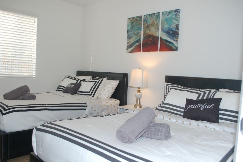 Downtown LA Comfortable Bedrooms