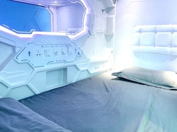 SPOT ON 89900 Jesselton Capsule Inn