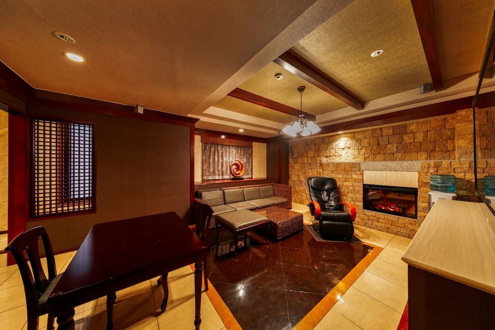 Hotel Lotus Otsu - Adults Only