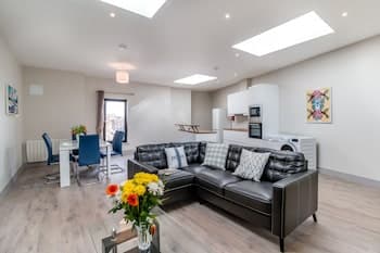 Central Park Apartment 3