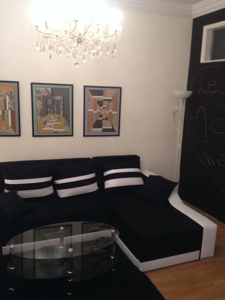 Apartment On Stefanou Tatti 1