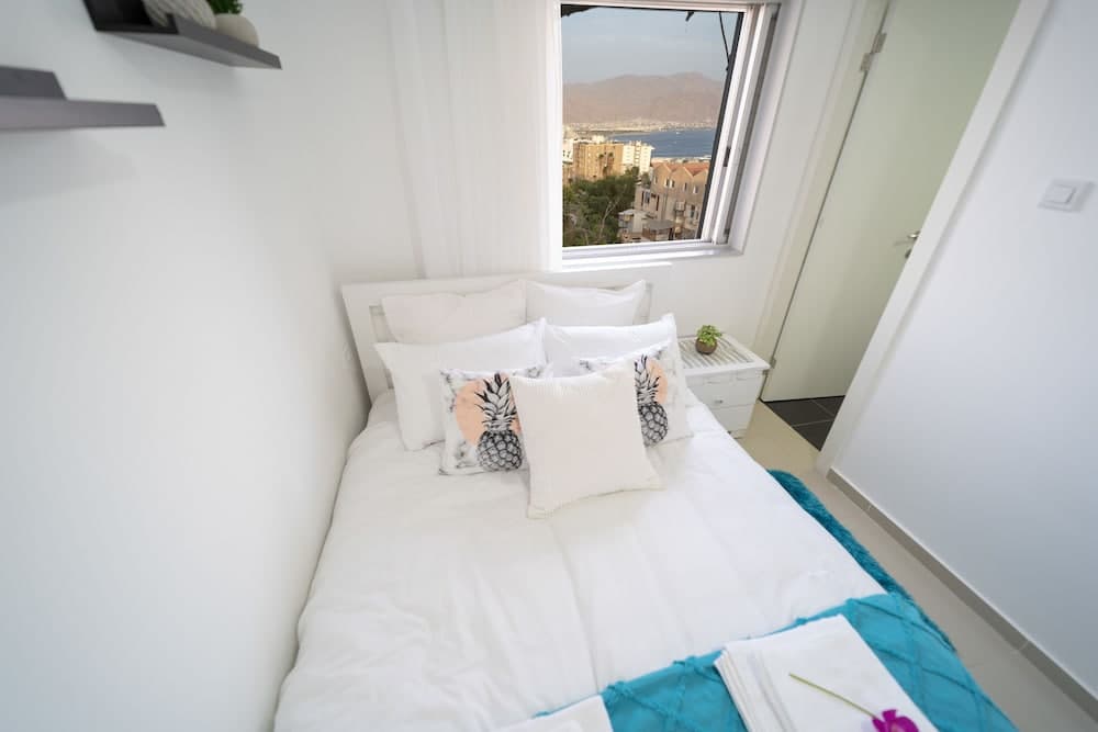 YalaRent SeaView 3BR APT - Families only